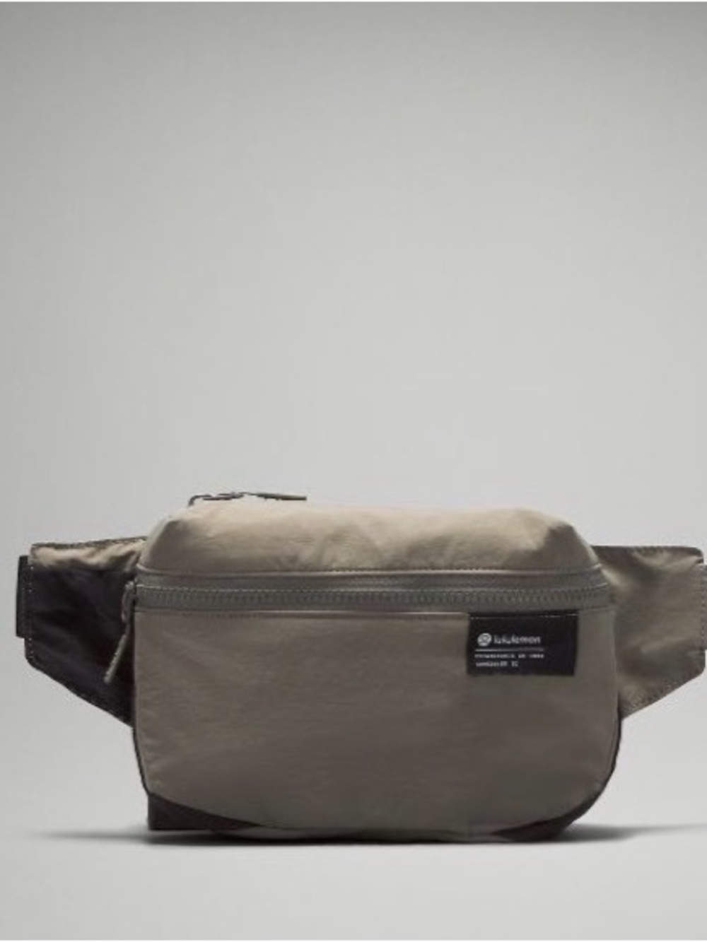 Lululemon Clean Lines Belt Bag 2L in Grey Sage VGUC